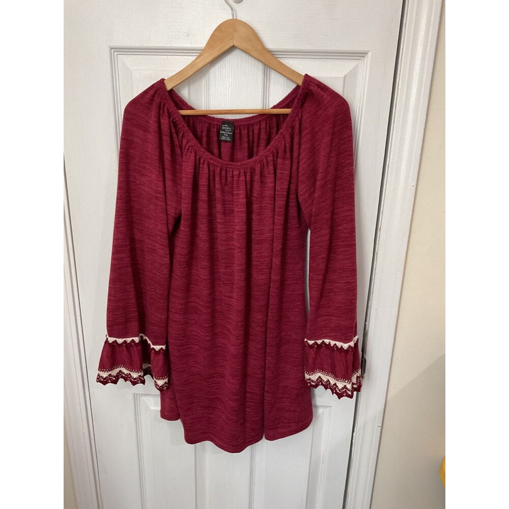WinWin Double Lace Sleeve Tunic in Burgundy